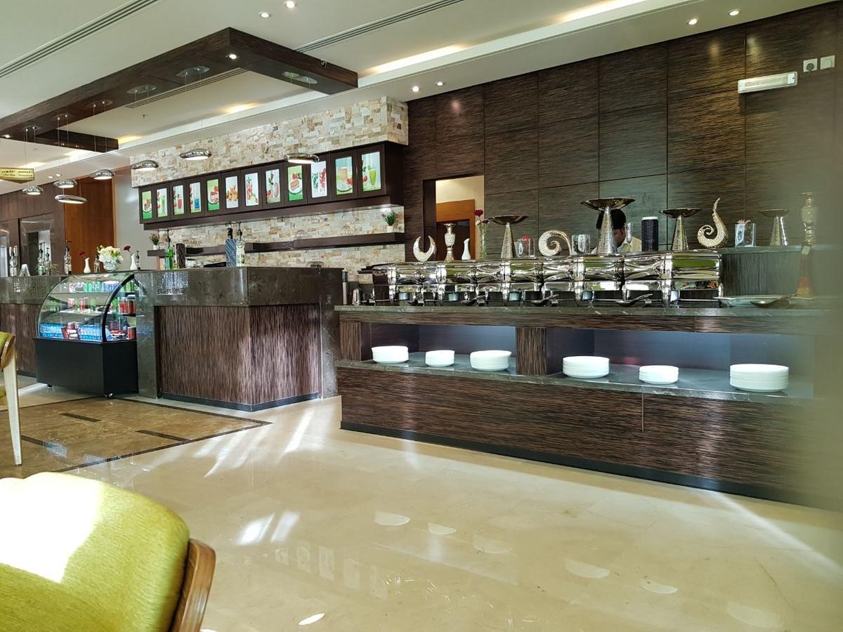Thwary Hotel Suites Riyadh Exterior photo